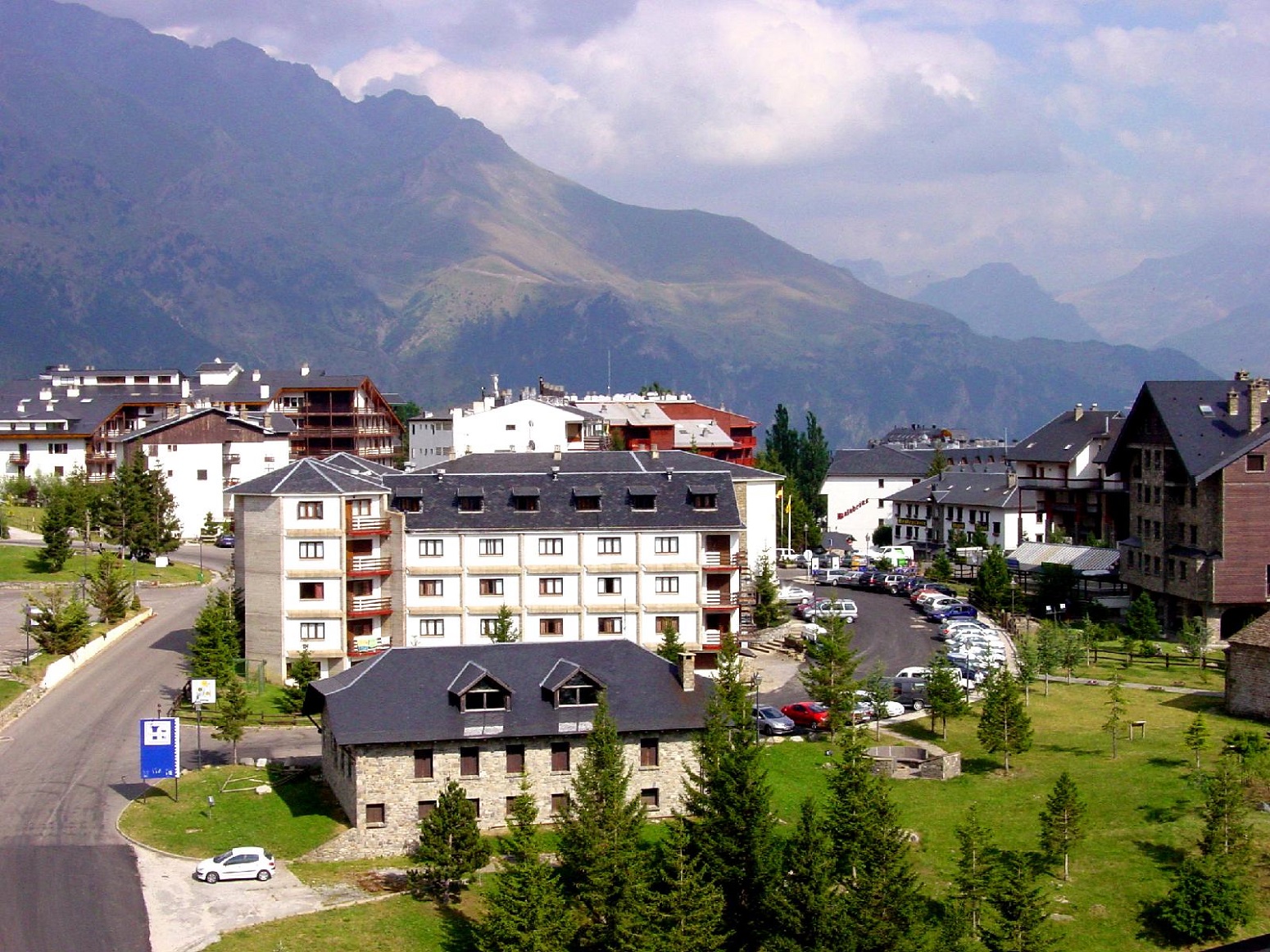 hotel nievel sol pirineos